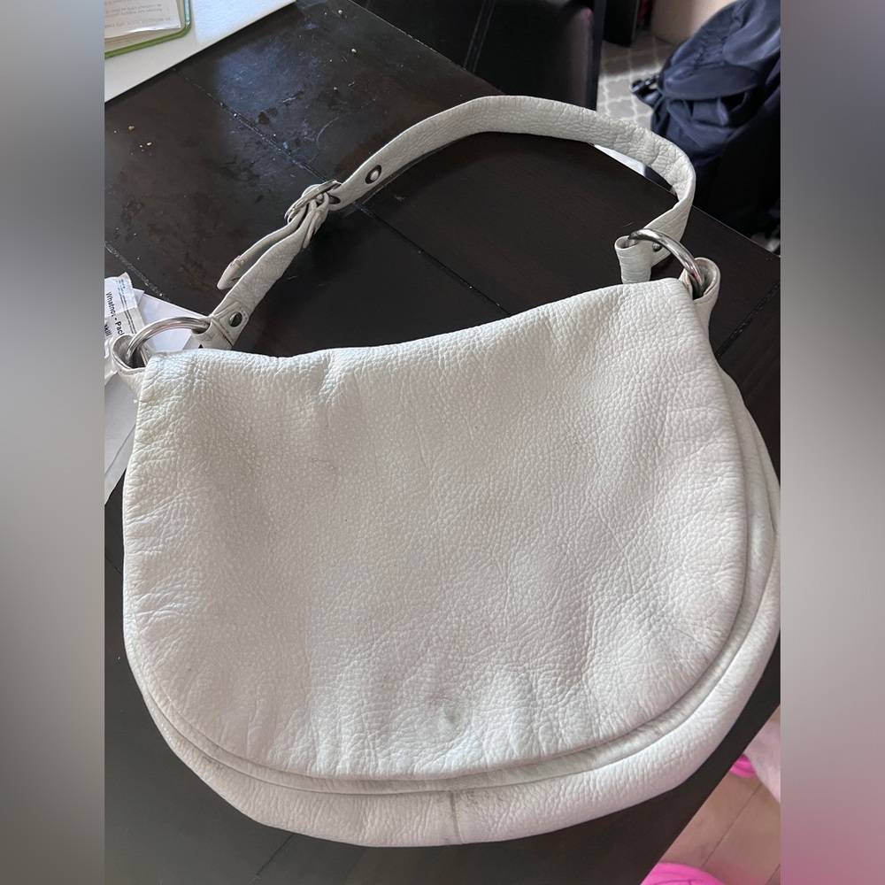 White Leather Coach Ali Flap Hobo
Shoulder Bag authentic. 
9" 1 x 12 w